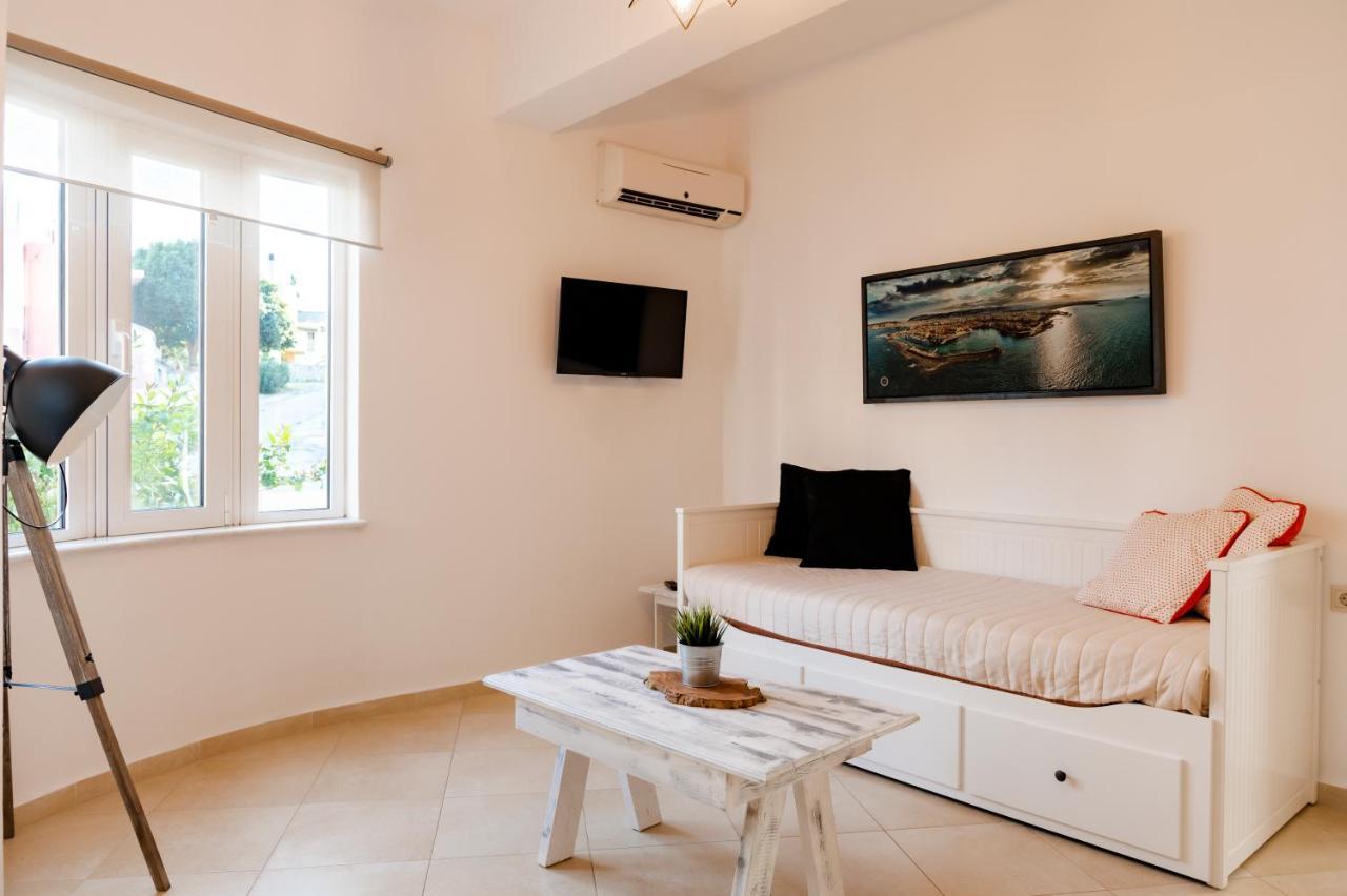 Pixelart Apartment Kounoupidhiana