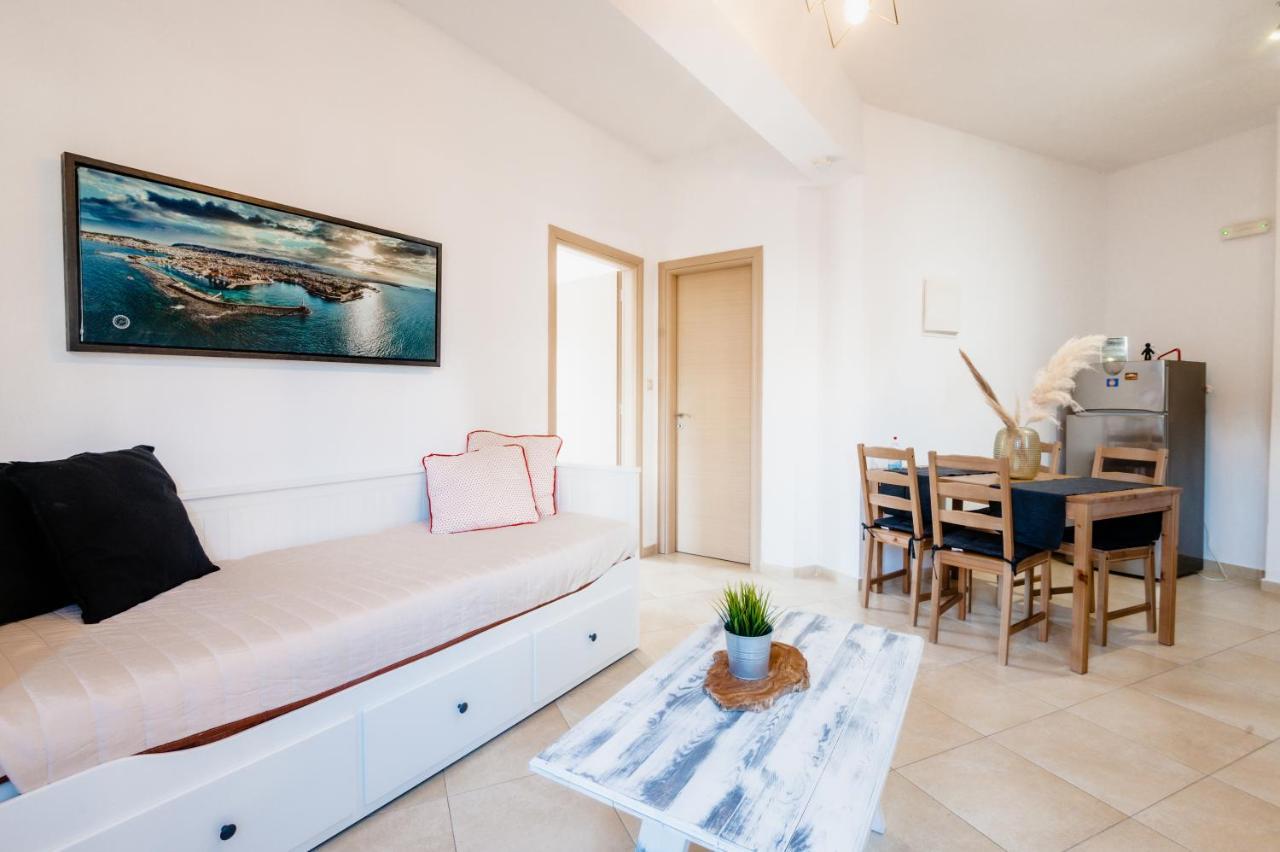 Pixelart Apartment Kounoupidhiana